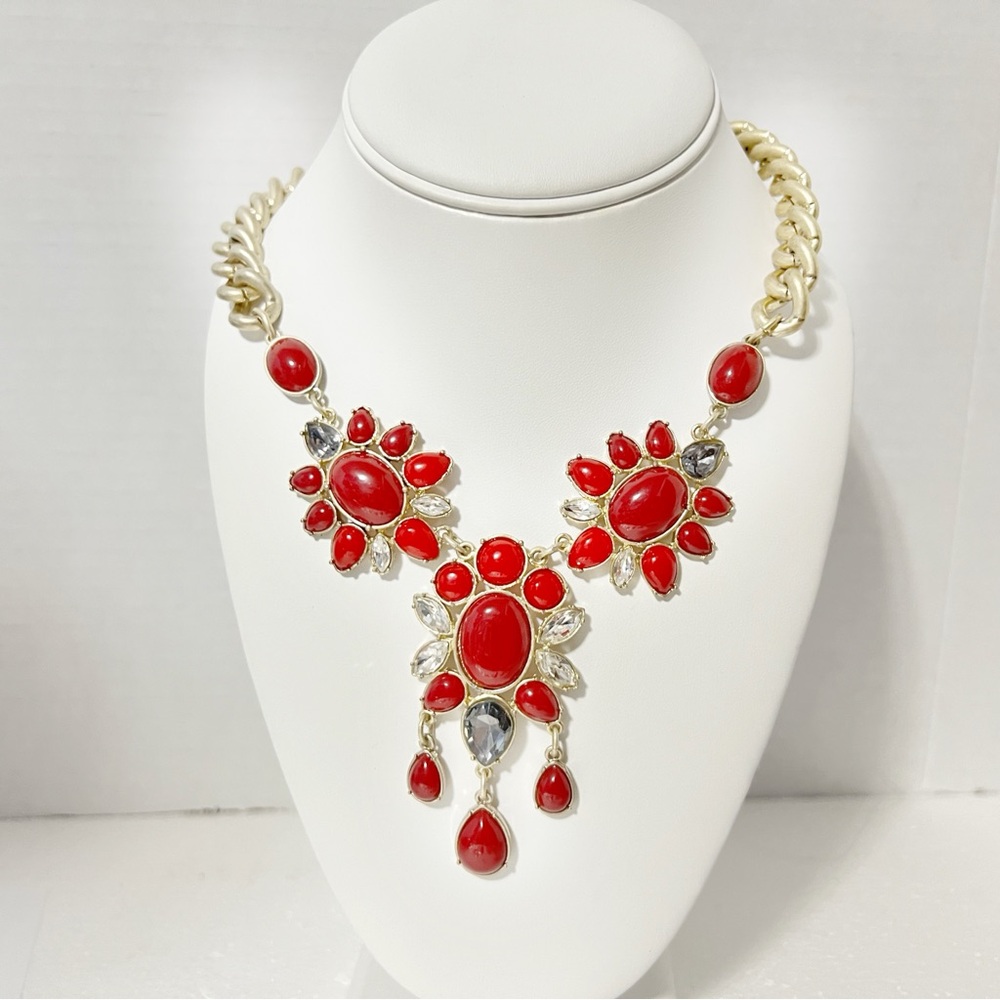 Liz Claiborne Statement Necklace Red With Crystal Accents Gold Chain Approx 14"